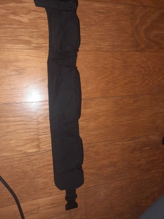 Bolsa de cintura com 5 bolsos