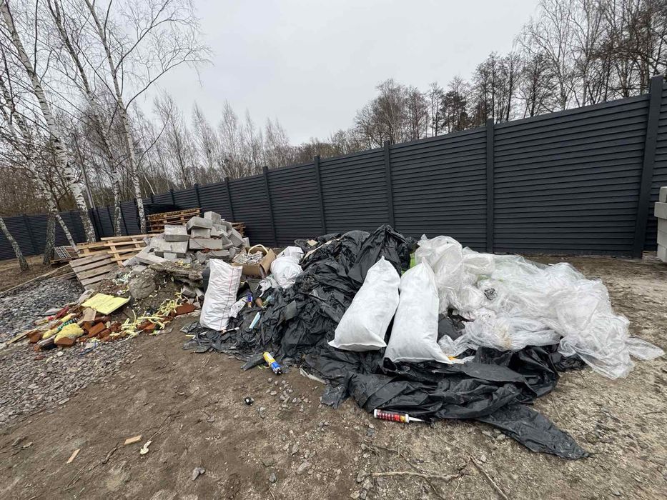 Вивіз сміття.Горенка,вантажники