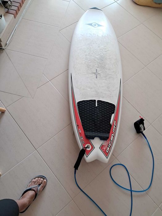 Prancha de Surf BIC 5'10" – Resistente e Divertida