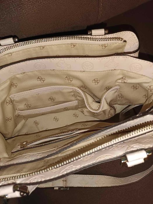 Sprzedam torebkę GUEES