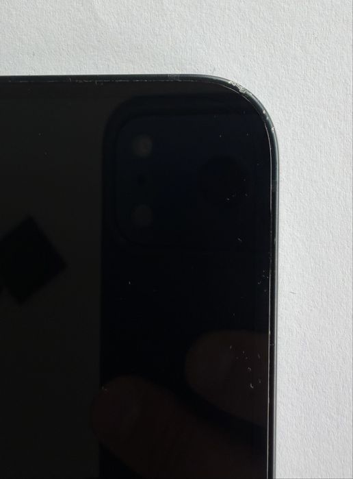 iPhone 14 128GB Midnight — bateria 85%, kompletny zestaw + 5 etui gratis!