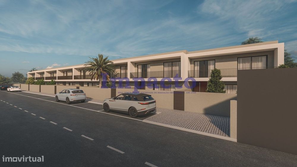 Moradia T3 em banda em construção, Loureiro, Oliveira de Azeméis.