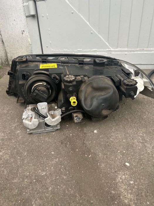 Zestaw lampy ksenon BMW e46