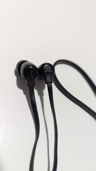 JBL T 110 BT - Preto - Bluetooth - Pure Bass