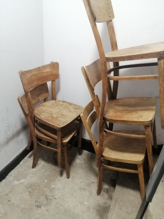 Krzesła typu thonet