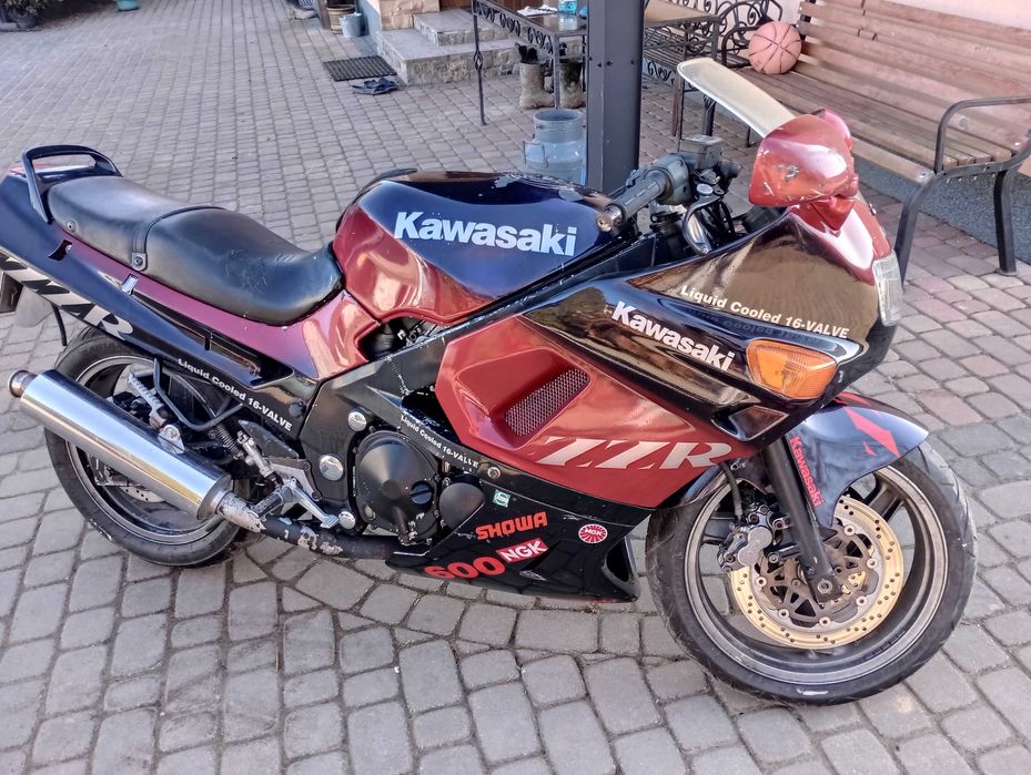 motocykl kawasaki zzr400