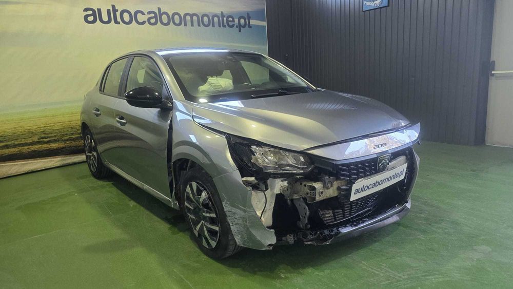 Peugeot 208  Active -  Salvado