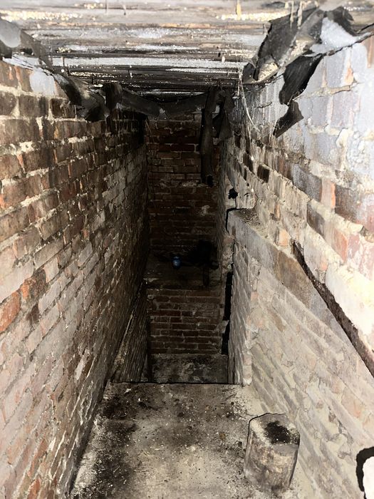 Продам кирпичный гараж браилки