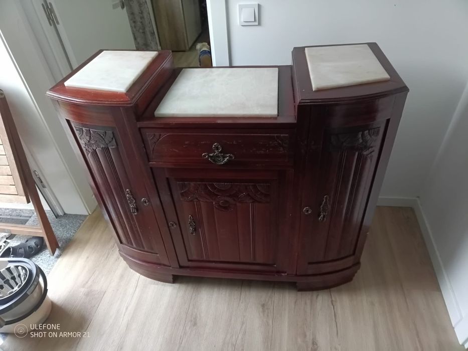 Móvel com espelho - 190 €