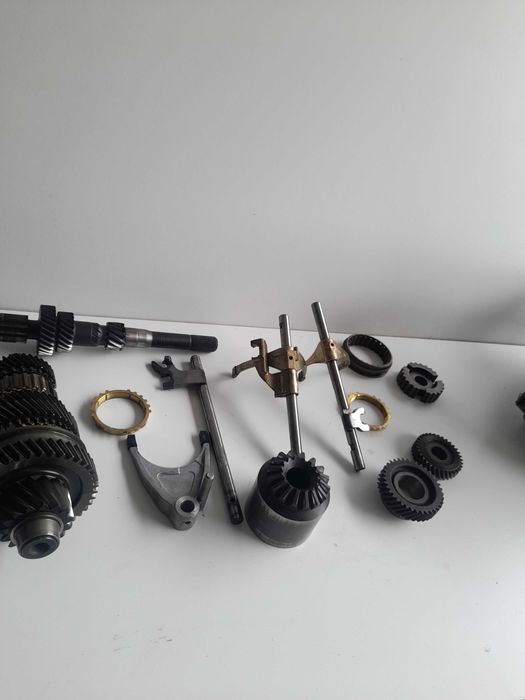 Widełki Piątego Biegu Renault Clio Kangoo Megane jr5 jh3 jc5 jh1 jb3