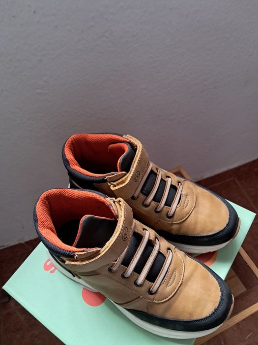 Vendo sapato infantil