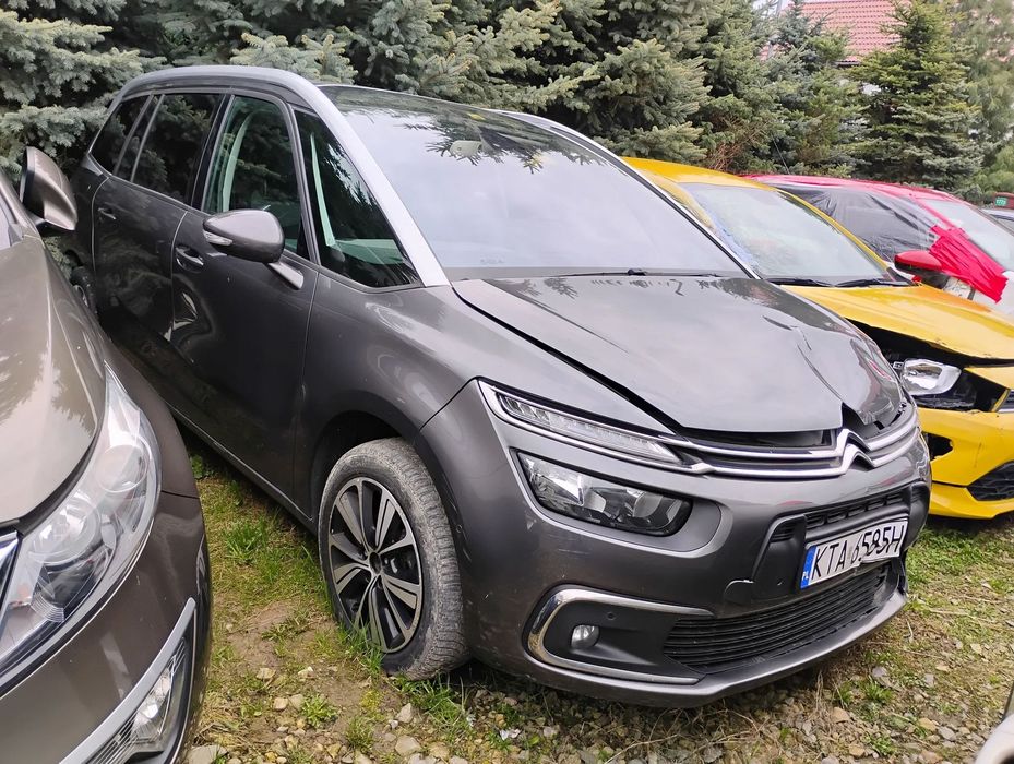 Citroën C4 SpaceTourer 10/2018r, 1.2 Benzyna. Lekko uszkodzony tył i przód. Jeździ.