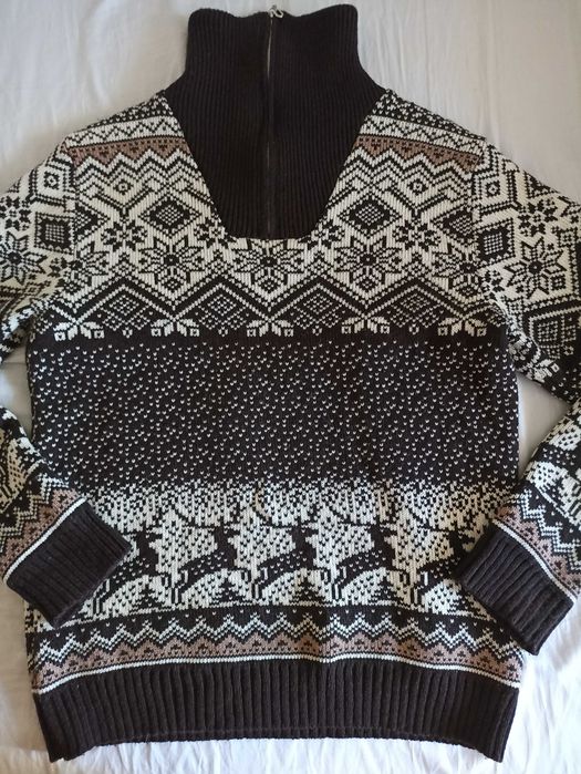 Найкращий подарунок на новий рік - светр з оленями 100% вовна розмір М
