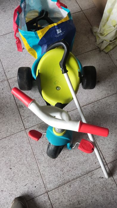 Vários artigos de criança