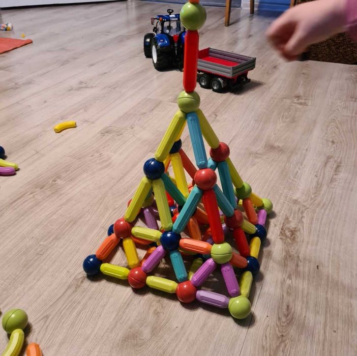 Na Prezent Duże klocki Magnetyczne 3D 120 el Konstrukcyjne Dla Dzieci