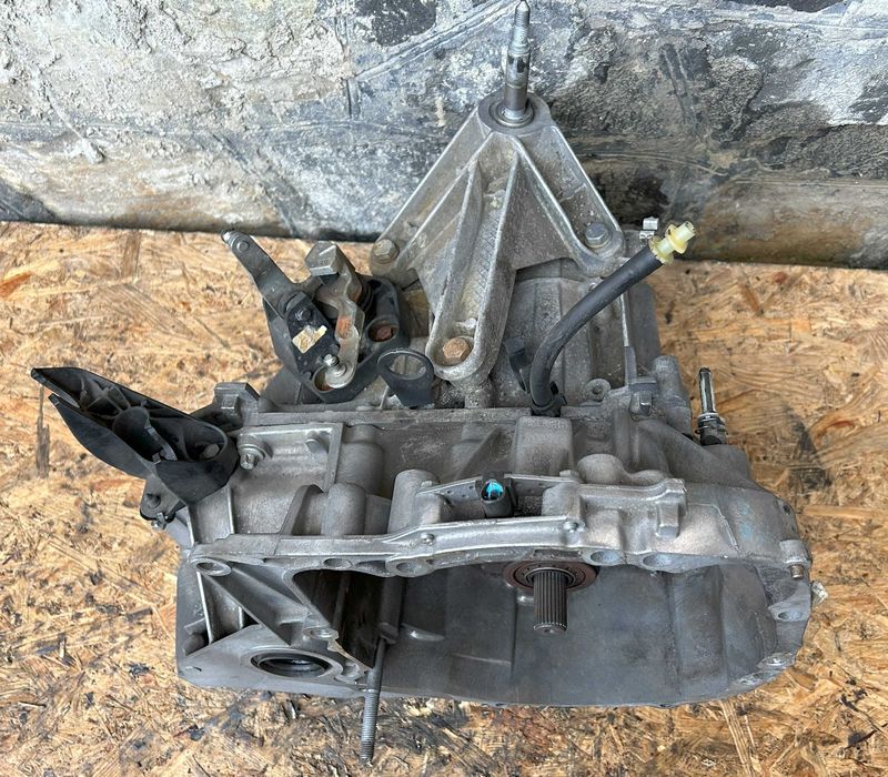 Коробка передач (КПП) Renault Clio 3. Modus 1.2L (JH3128)
