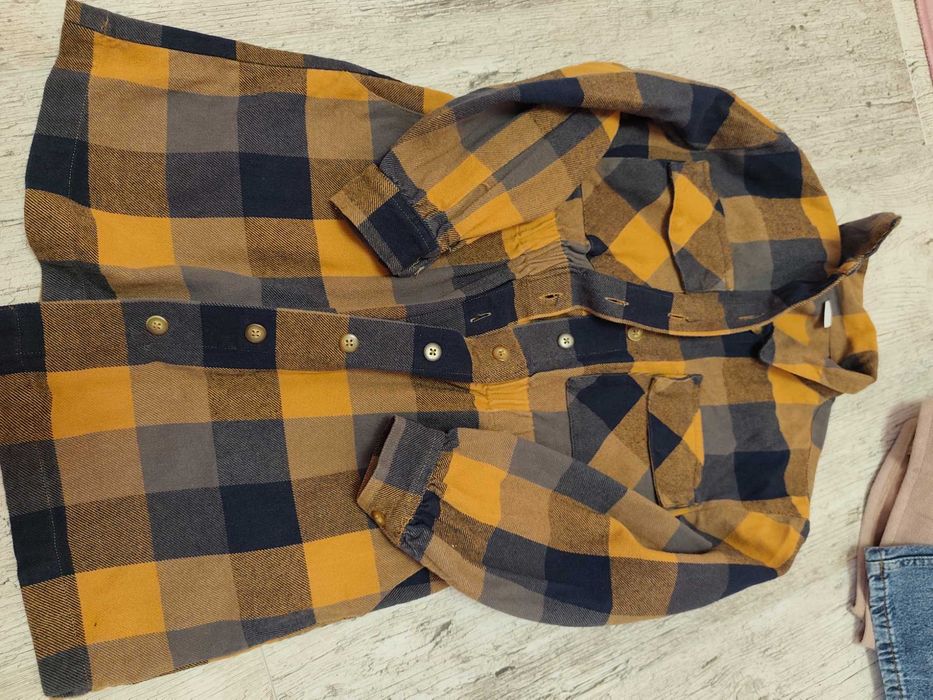 Продам пакет одягу для дівчинки на зріст 130-140 см