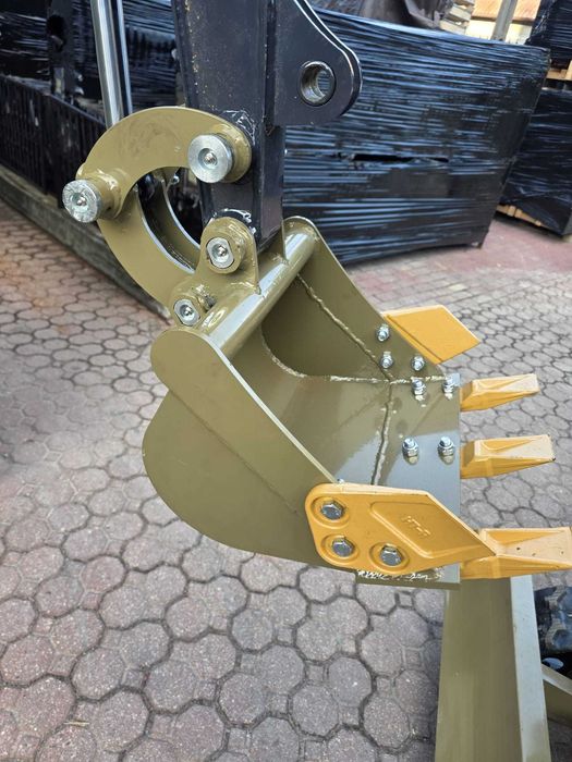 Mini koparka MINIKOPARKA 1200KG CASME1200 cena Brutto dostępne od Ręki Diesel 12KM