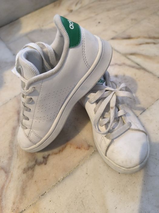 Tênis adidas tamanho 30