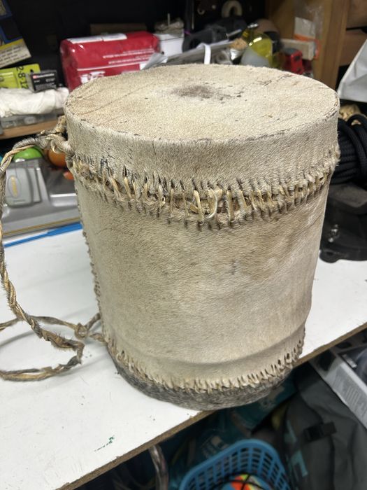 Tambor em pele de cabra como novo