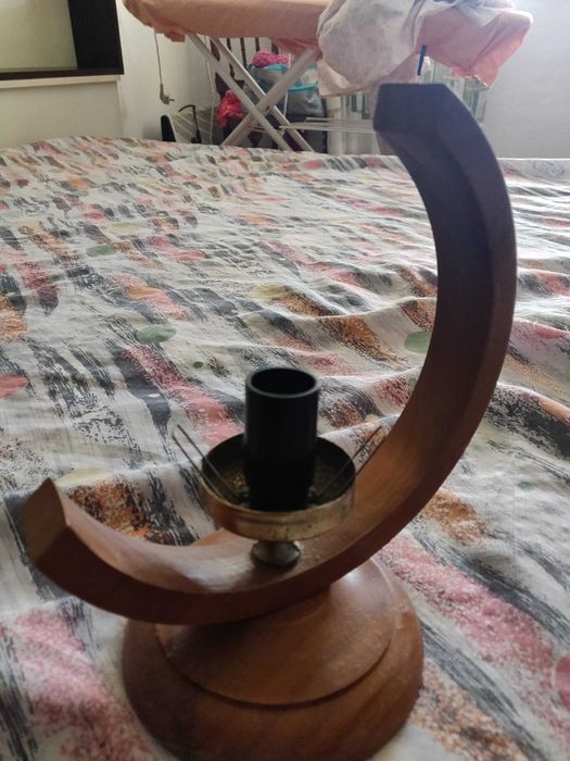 Cadeeiro de madeira