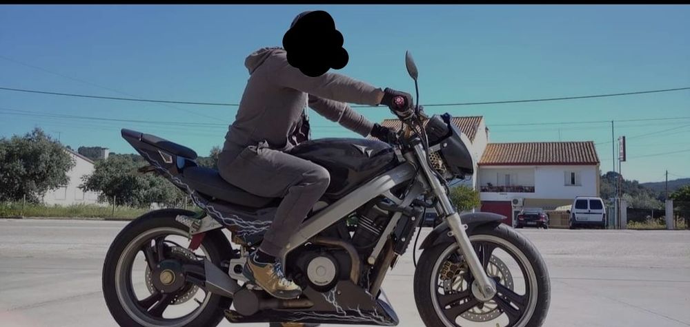 Honda ntv 650 modificada