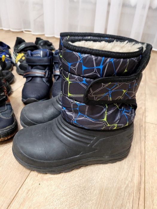 Взуття дитяче для дівчинки для хлопчика