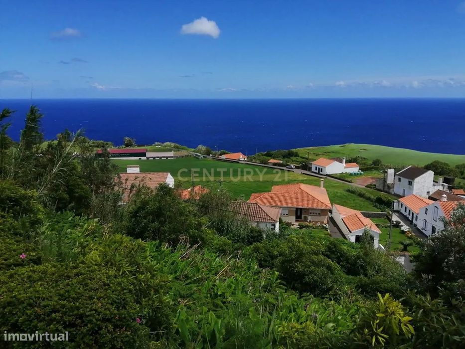 Terreno Urbano para Construção na Pedreira de Nordeste - Açores