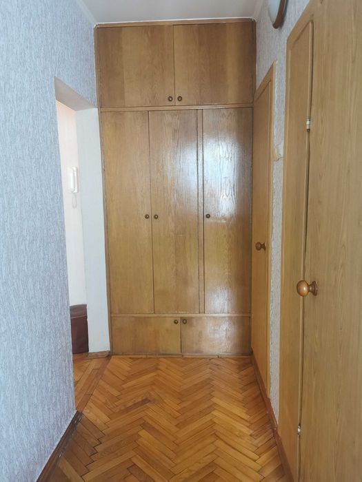 вул. Княжий Затон 12, м Осокорки 12 хв, 5пов, Газ