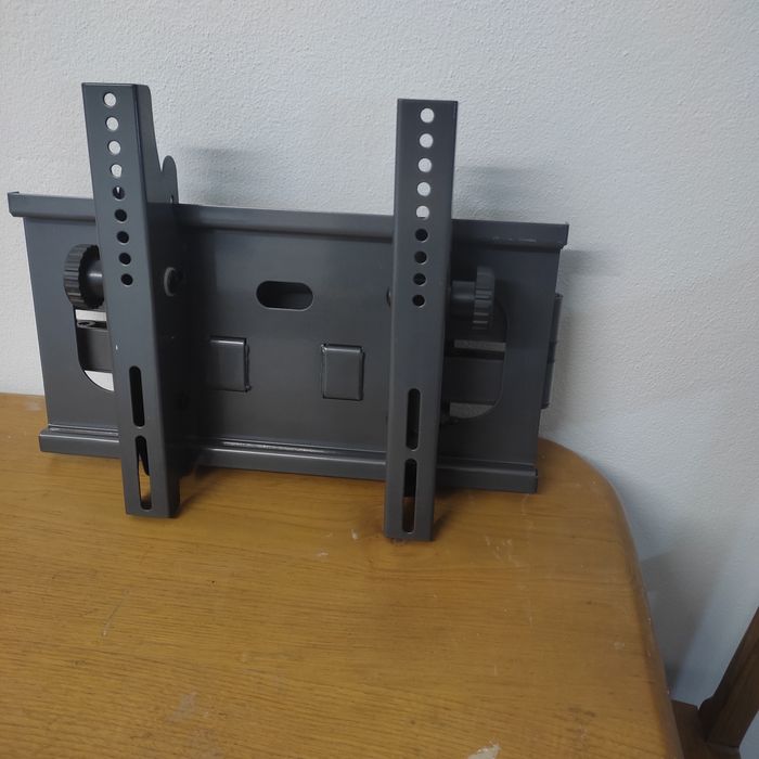 Suporte universal e articulável para tv