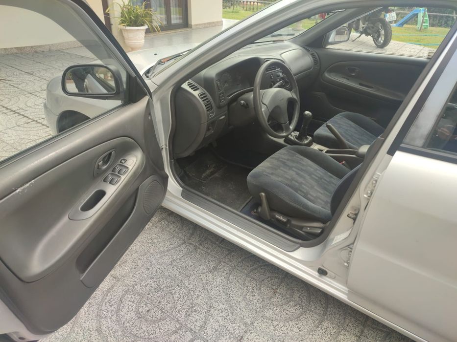 Mitsubishi Lancer 1.3 glx