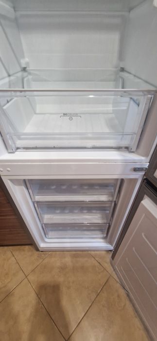Lodówka Indesit model  LR8S2XB