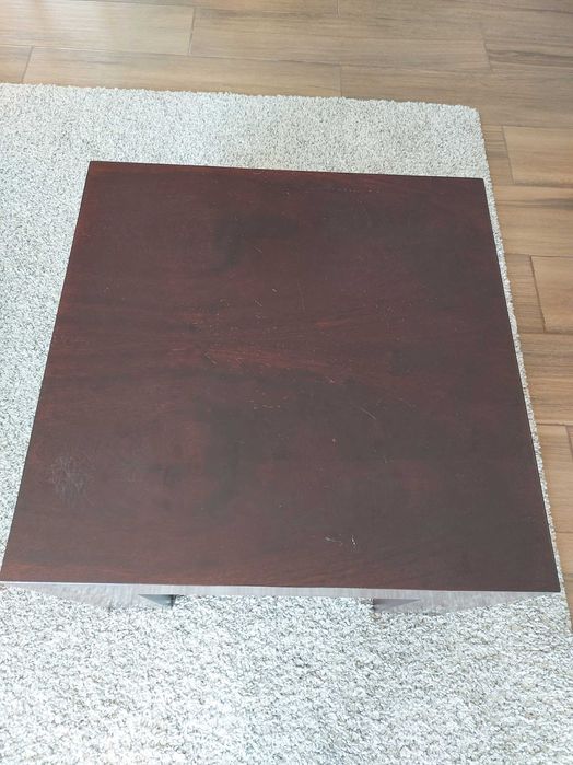 Mesa de centro / mesa de apoio64741085123843121