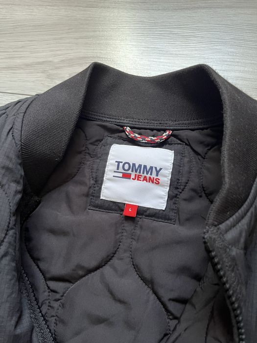 Чоловіча куртка tommy jeans з нових колекцій