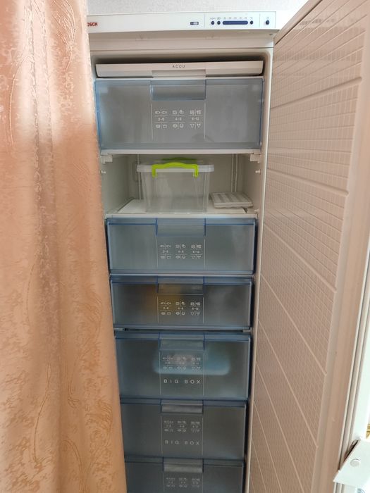 Морозильная камера Bosch