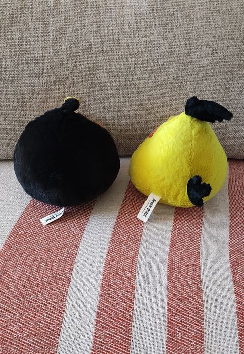 2 peluches Angry Birds