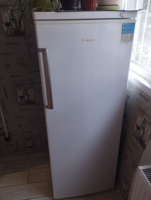 Морозильна камера Candy CCOUS 5142 WH