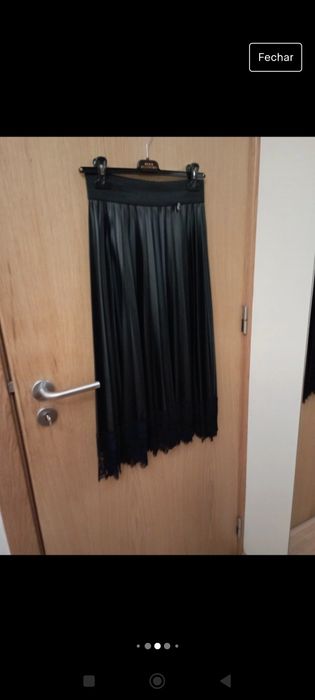 Saia em ecopele e renda