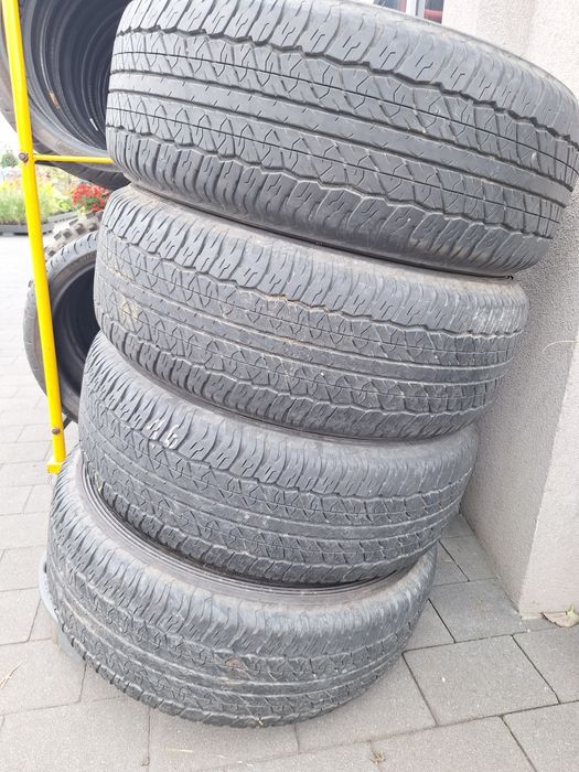 Komplet opon 265/60R18 Dunlop
