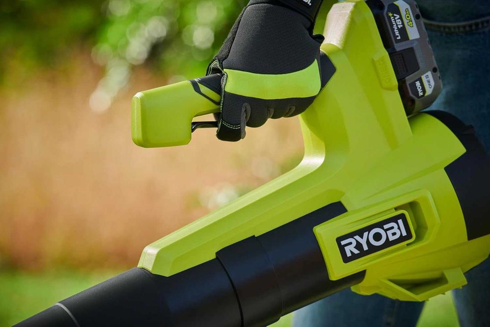Акумуляторна повітродуйка Ryobi RY18BLB-0 18V дуйка для листя електрич