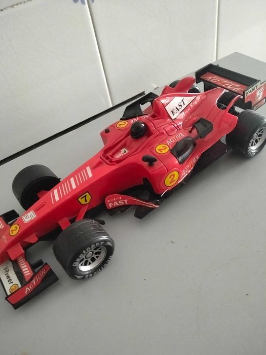 Carrinho de formula 1 miniatura