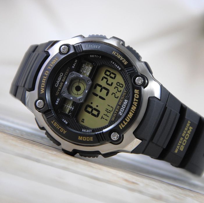 Годинник Casio AE-2000W-9AVEF