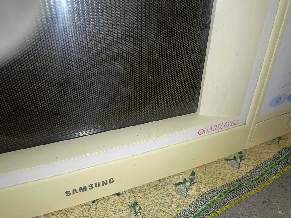 Mikrofalówka kuchenna Samsung