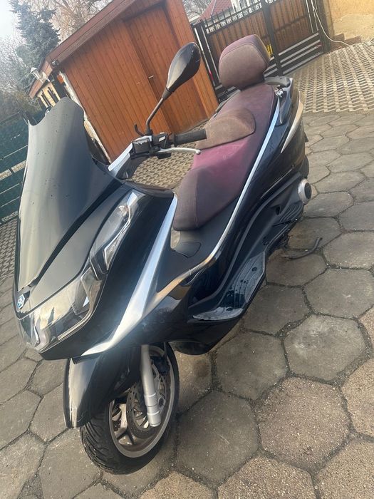Piaggio X10 Piaggio x10 x9 xevo 125 12 rok zarejestrowany