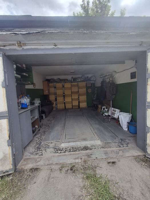Продам гараж р-н 9 больницы