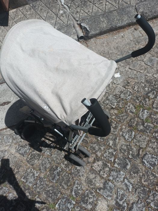 Carrinho de bebe de passeio zipy