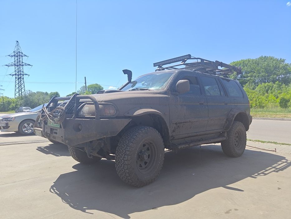 Mitsubishi Pajero sport, offroad tuned