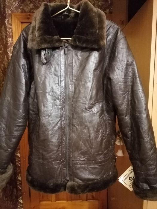 Кожаная зимняя мужская куртка дубленка