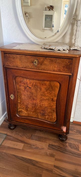 Stara francuska szafka vintage