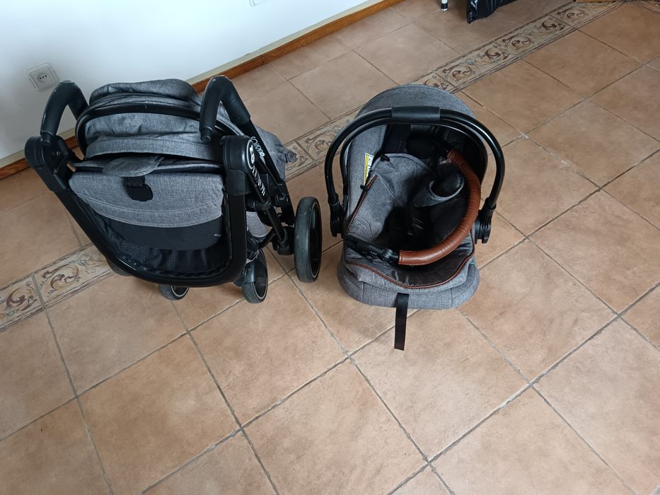 Carrinho de bebé com ovo 80€